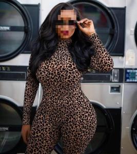 612492319: Chica busca chico en La Coruña