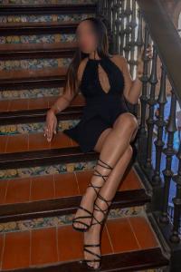 666926043: Chica busca chico en Sevilla