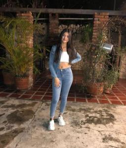 613406136: Chica busca chico en Madrid