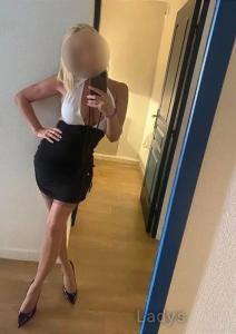 624356153: Chica busca chico en Lérida