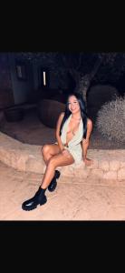 696252429: Chica busca chico en Gerona