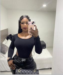 662113828: Chica busca chico en Madrid