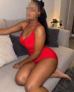 603032582: Chica busca chico en Cádiz