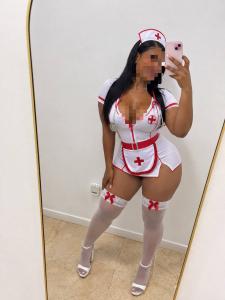 663311515: Chica busca chico en Málaga