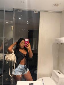 631940458: Chica busca chico en Cádiz