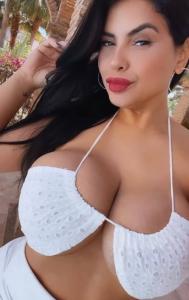 685787052: Chica busca chico en Barcelona