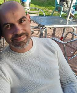 633148134: Chico busca chica en Sevilla