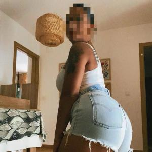 667704372: Chica busca chico en Valencia