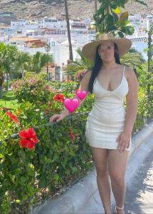647029966: Chica busca chico en Cádiz