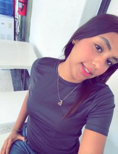 664619317: Chica busca chico en Madrid