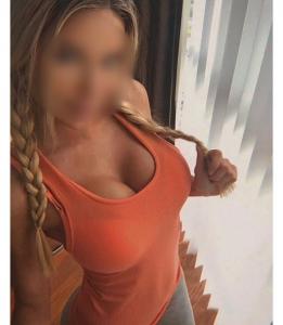 697736548: Chica busca chico en Murcia