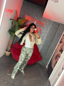 745061504: Chica busca chico en Cantabria