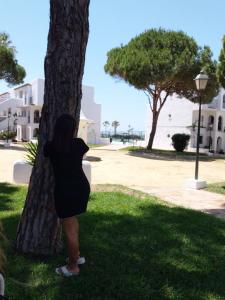 654929782: Chica busca chico en Cádiz