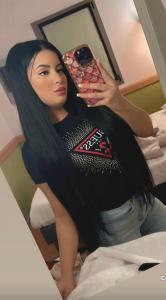 745002935: Chica busca chico en Sevilla
