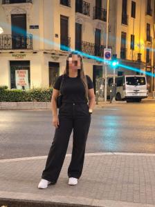 643709690: Chica busca chico en León