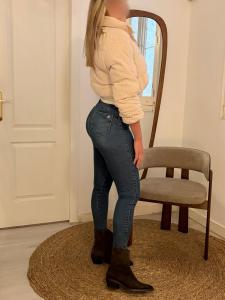 672154908: Chica busca chico en Madrid