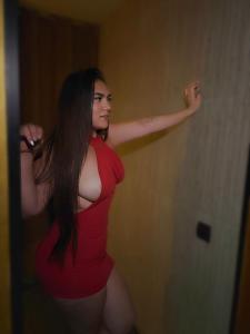 624325761: Chica busca chico en Barcelona