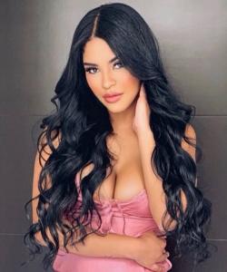 663363455: Chica busca chico en Barcelona