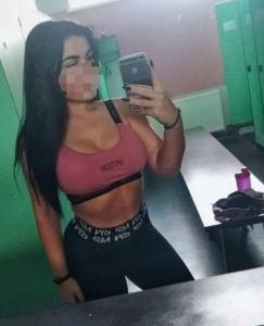 613288094: Chica busca chico en Valencia