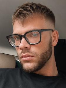 602702881: Chica busca chico en Granada