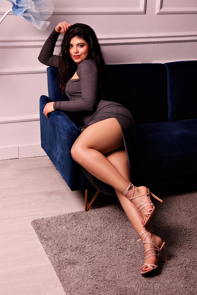 600830487: Chica busca chico en Barcelona