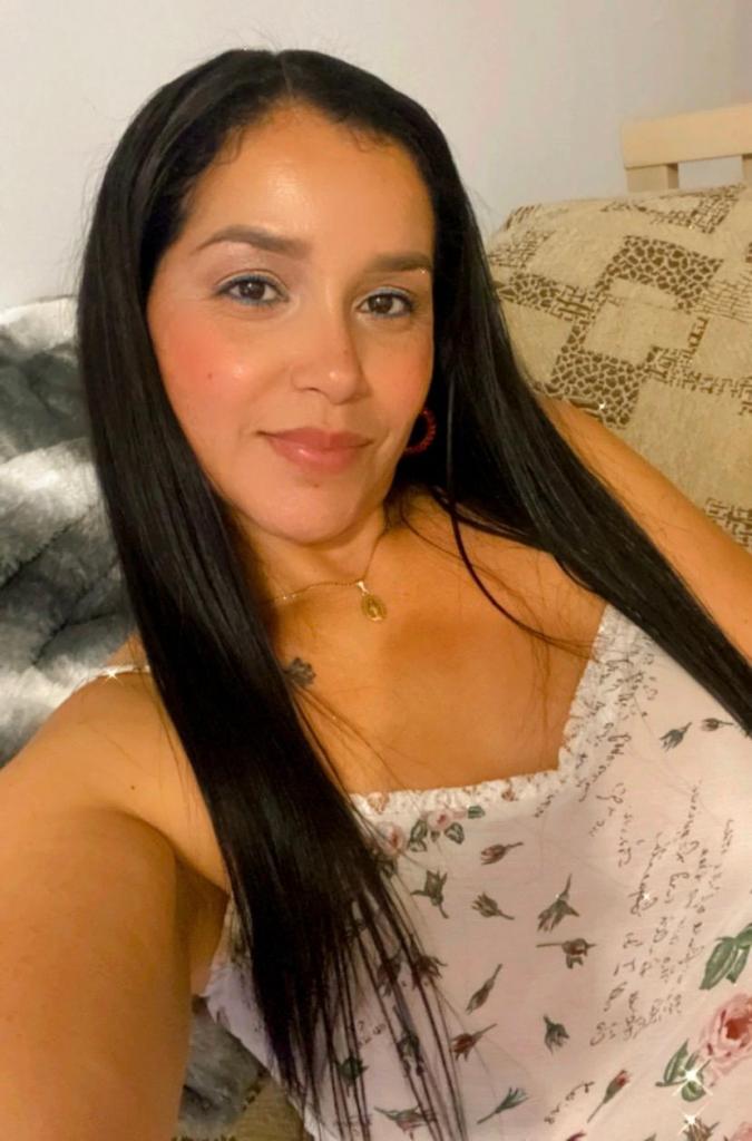 Chica busca chico en Cádiz: 
