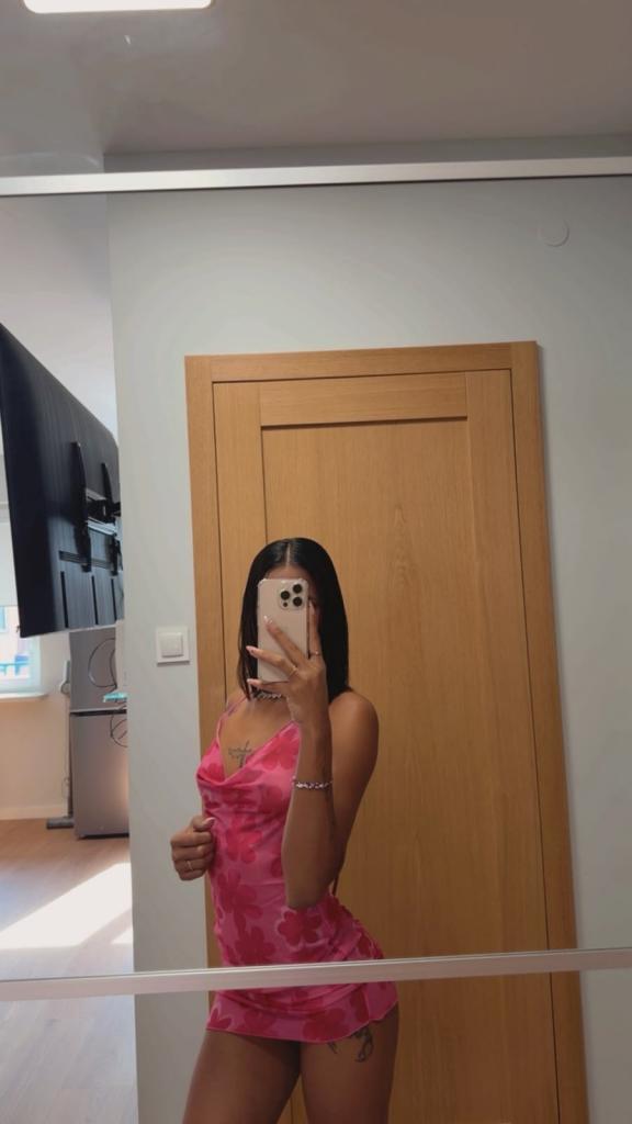 667587718: Chica busca chico en Granada