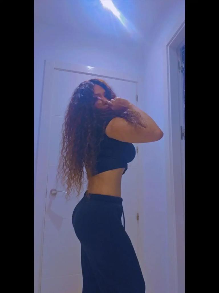 666436378: Chica busca chico en Málaga