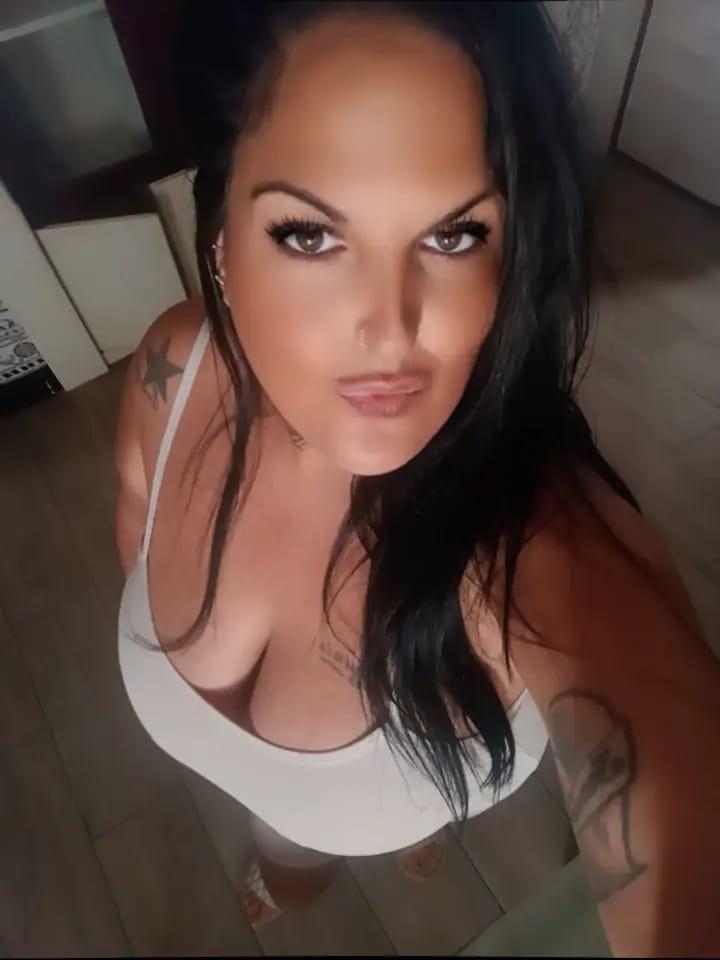 Chica busca chico en Sevilla: 