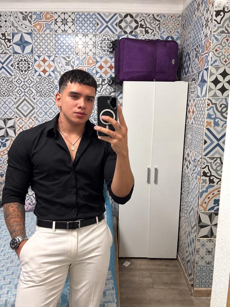 603903862: Chico busca chica en Valencia