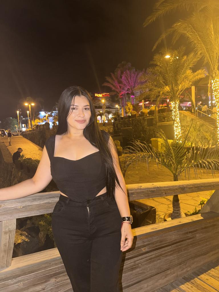 Chica busca chico en Tenerife: 