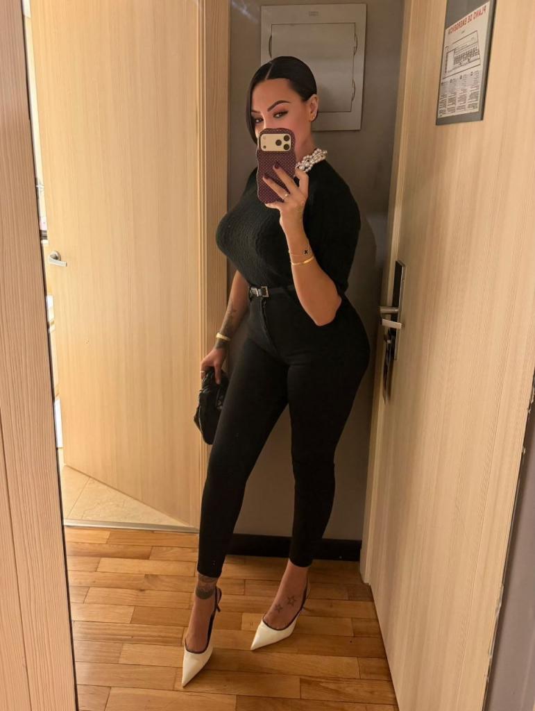 Chica busca chico en Cádiz: 