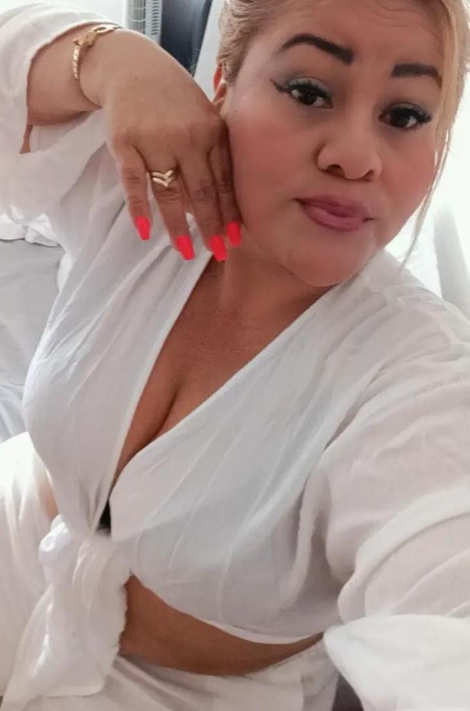 672214871: Chica busca chico en Lugo