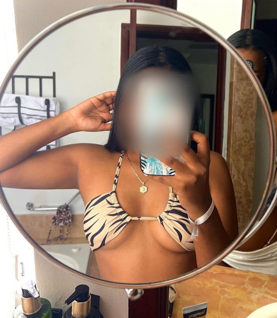 Chica busca chico en Almería: 