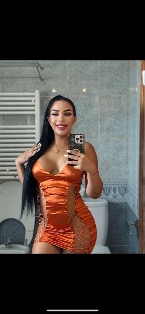 Chica busca chico en Murcia: Chica busca chico