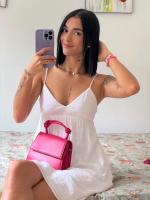 667940200: Chica busca chico en Barcelona