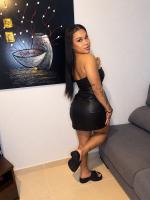 677268848: Chica busca chico en Barcelona