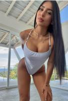 672301641: Chica busca chico en Ibiza