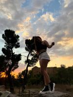 613557125: Chica busca chico en Alicante