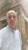 697371629: Chico busca chica en Barcelona