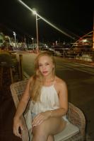 610659178: Chica busca chico en Málaga