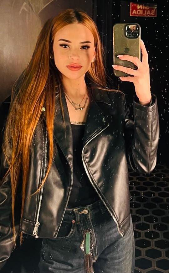 Chica busca chico en Mallorca: 