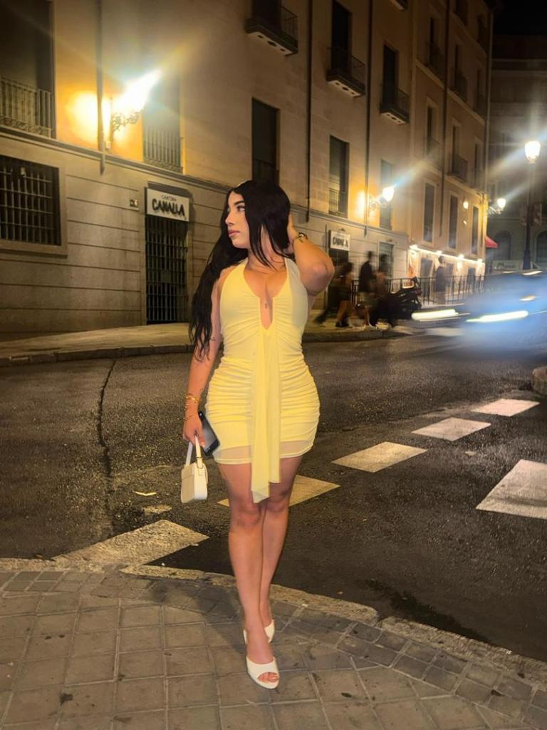 Chica busca chico en Almería: 