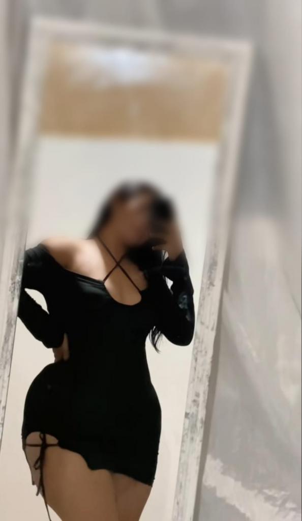 722338962: Chica busca chico en Barcelona