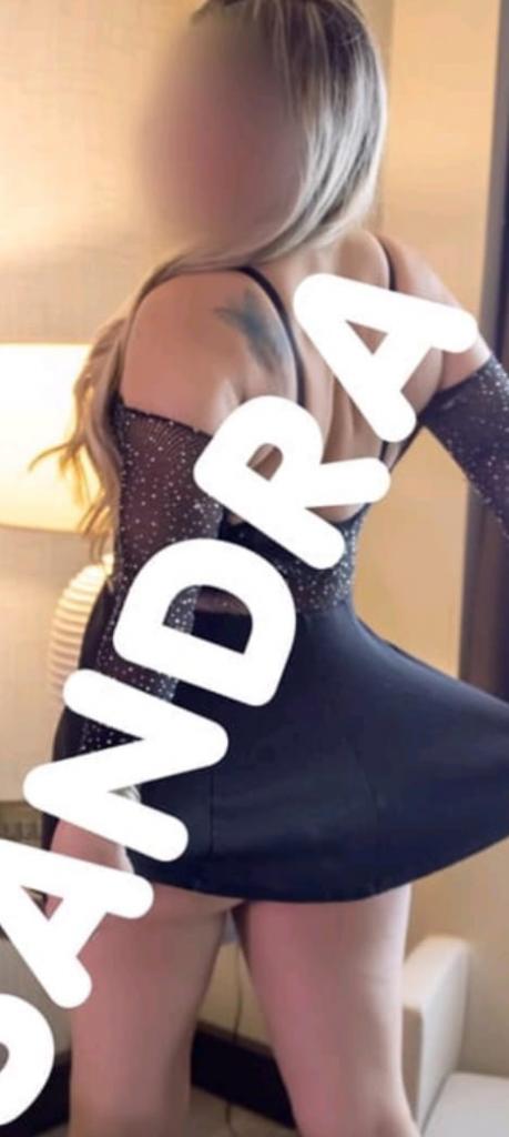 Chica busca chico en Granada: Chica busca chico