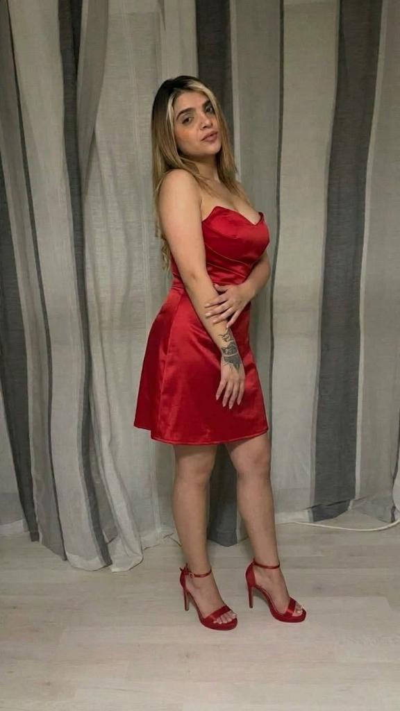 631863846: Chica busca chico en Zaragoza