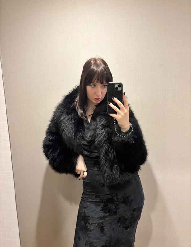 605708426: Chica busca chico en Barcelona