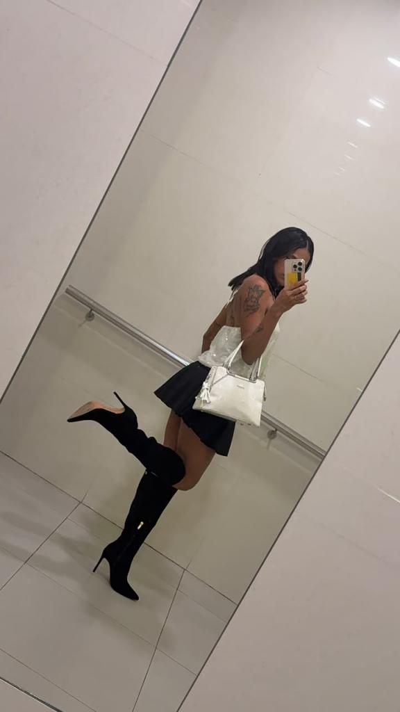 Chica busca chico en Granada: 