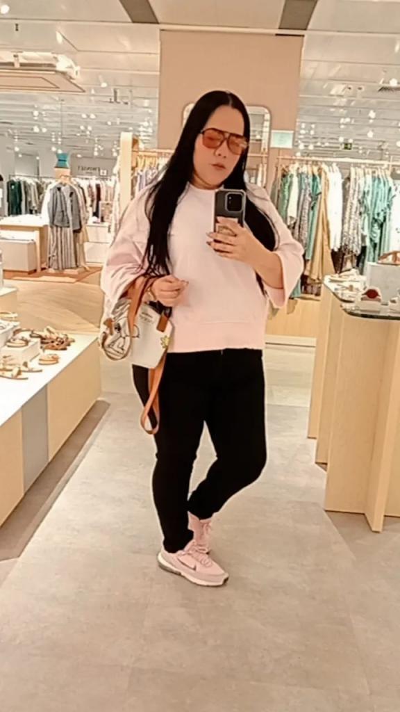 607602423: Chica busca chico en Pontevedra