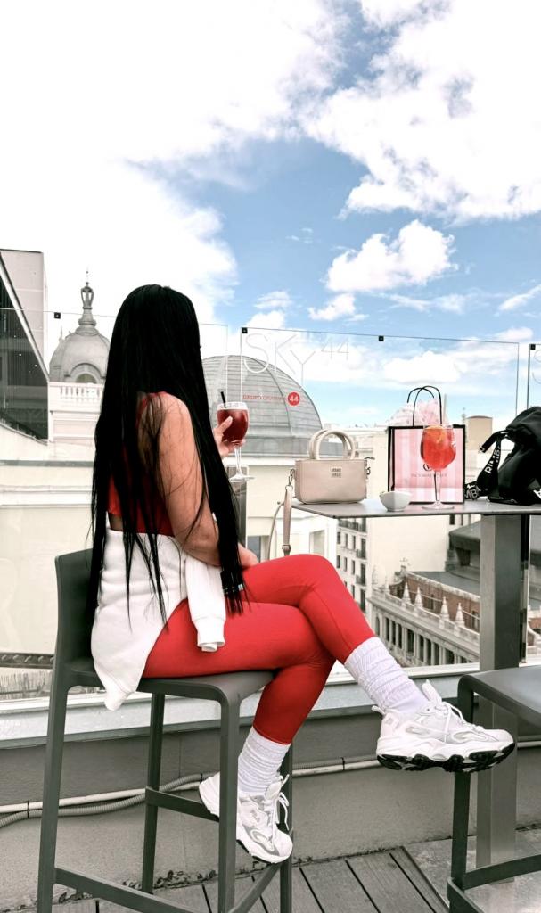 631575371: Chica busca chico en Toledo
